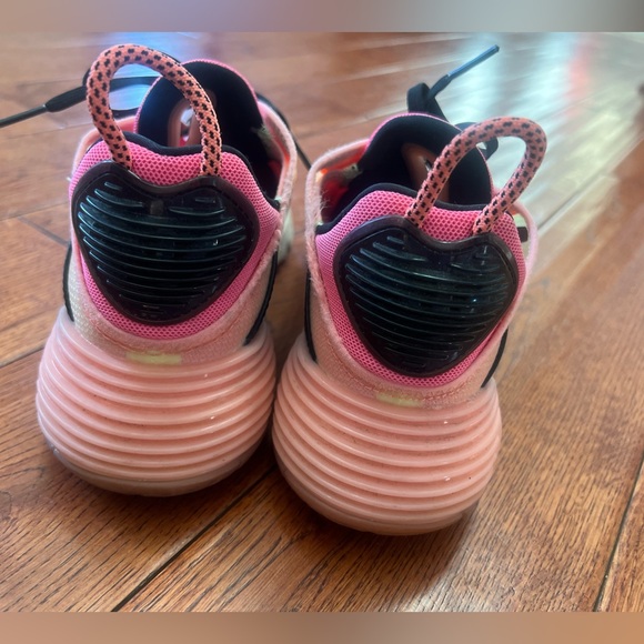 Nike AirMax - Picture 2 of 4